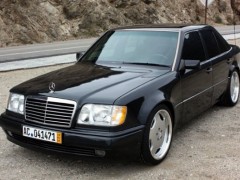 W124 COUPE